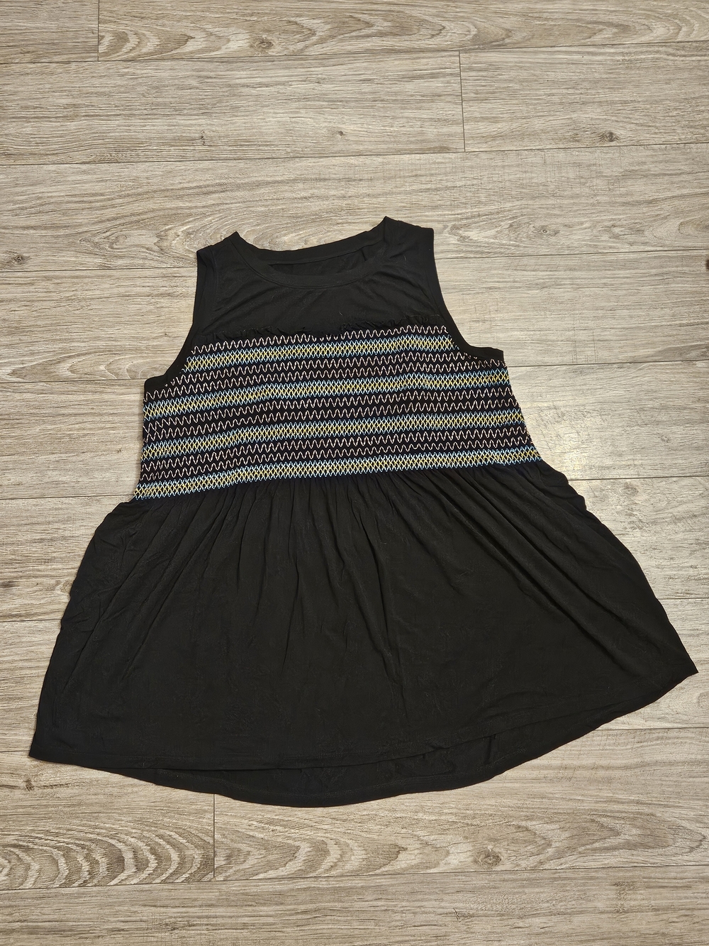 torrid‎ Super Soft Black Tank with Multicolor Smocked Bust Size 2XL